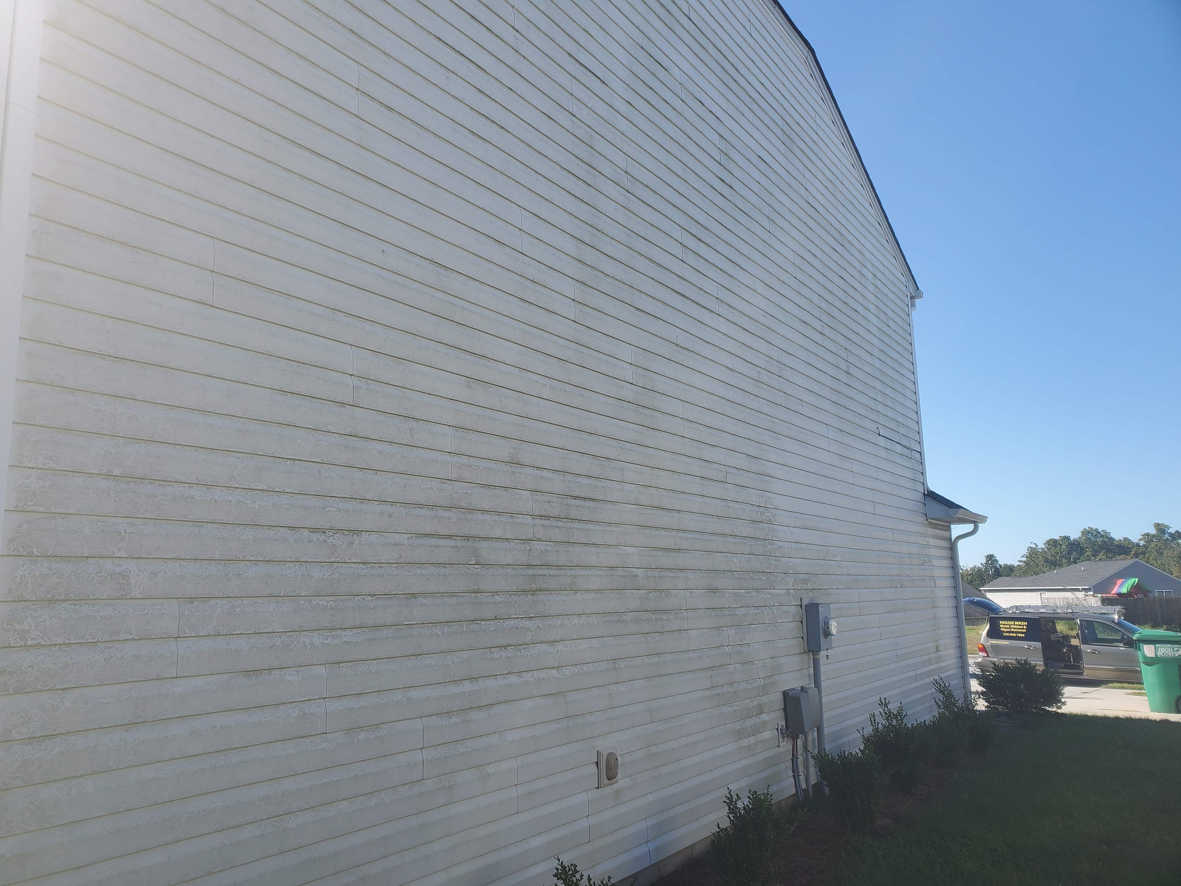 Pressure Time Power Washing: Service Image-10