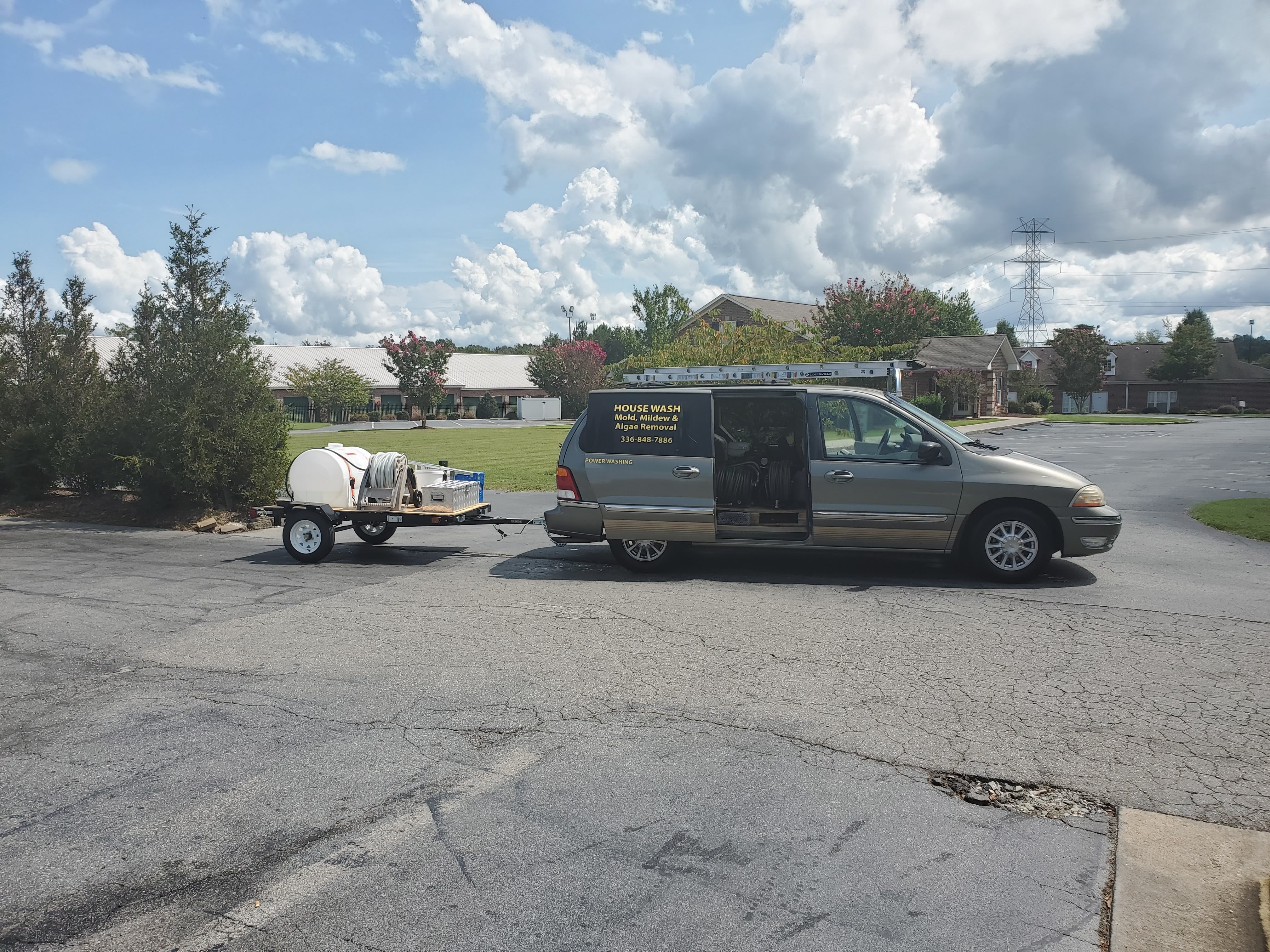 Pressure Time Power Washing: Service Image-18 Pressure Time Power Washing: Service Image-18