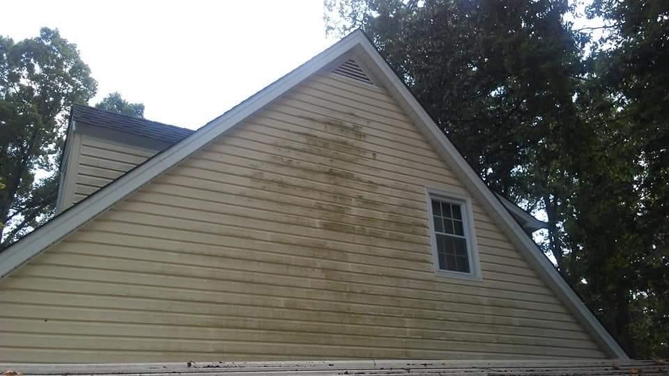 Pressure Time Power Washing: Service Image-2