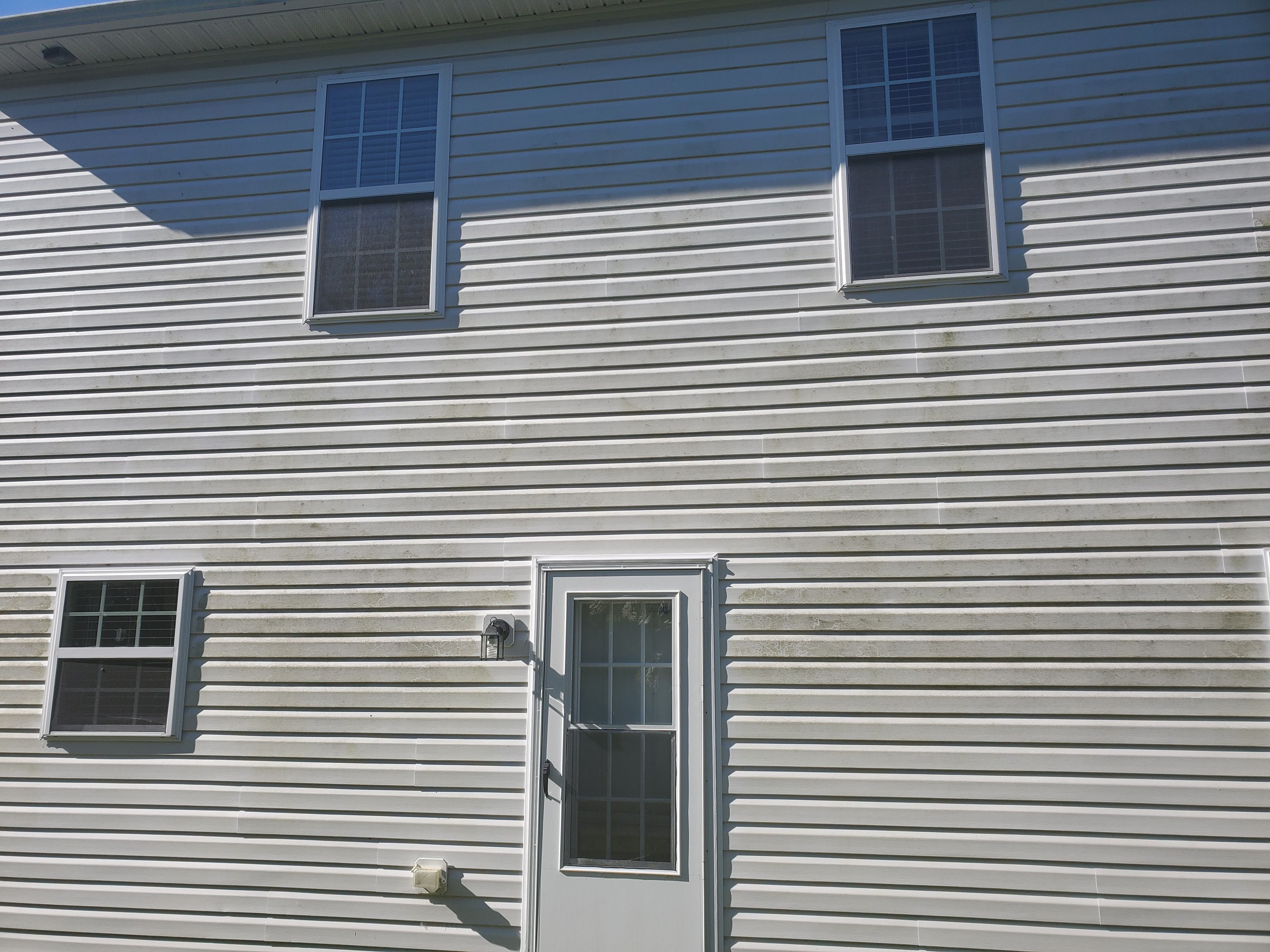 Pressure Time Power Washing: Service Image-8